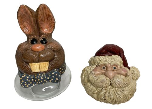 Plat à bonbons en résine vintage lapin de Pâques et Père Noël recouvert de bonbons Pâques Noël - Photo 1/16