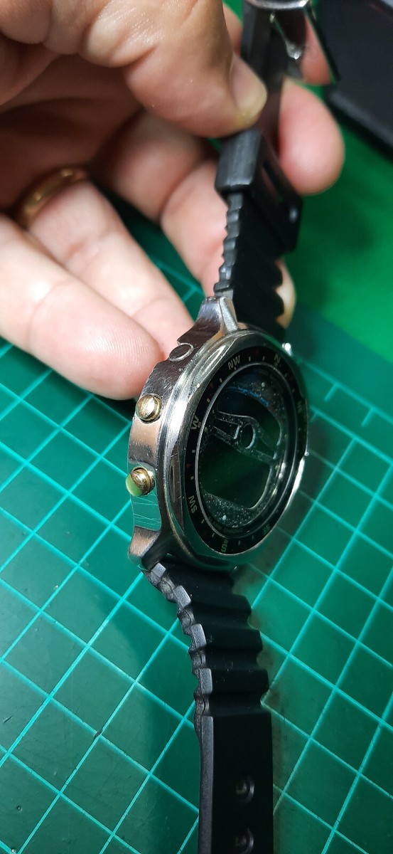 52：CASIO　STR-2000　希少・ビンテージ　デジタル腕時計　ジャンク Iper rare Vintage 90s Casio STR-2000 Japan DC Watch LCD module 949