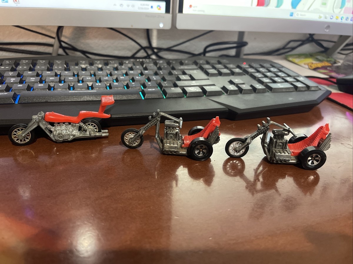 Hot Wheels Rrrumblers Torque Chop Red Seat No Rider 1971 Vintage