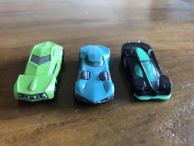 KINDER FERRERO SURPRISE HOT WHEELS SCALE MODEL MATTEL FIGUR TR128, Tr127,125