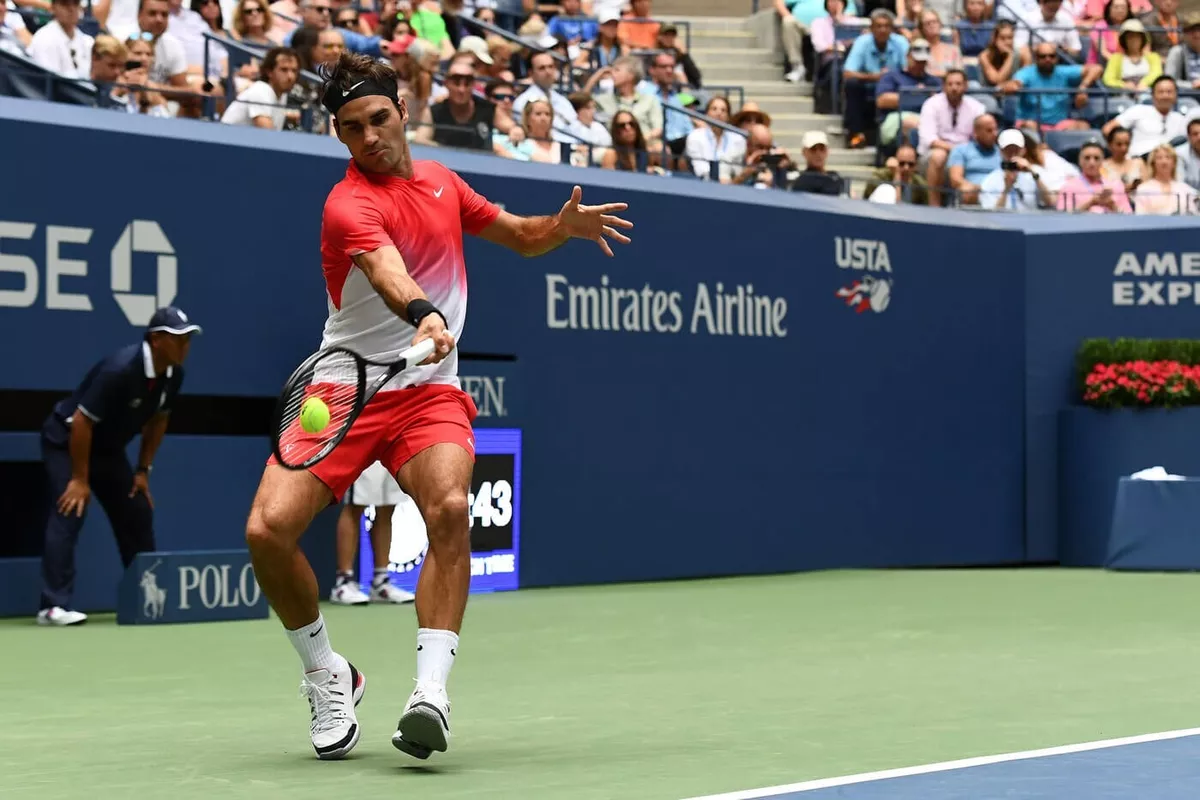 Nike top tennis federer