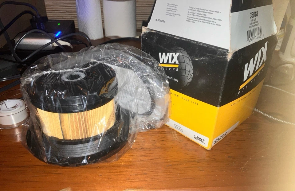 Filtro Combustible-DIESEL, Turbo WIX 33818, Compatible con Ford V8 7.3L 1999-2003 Foto 3 de 3