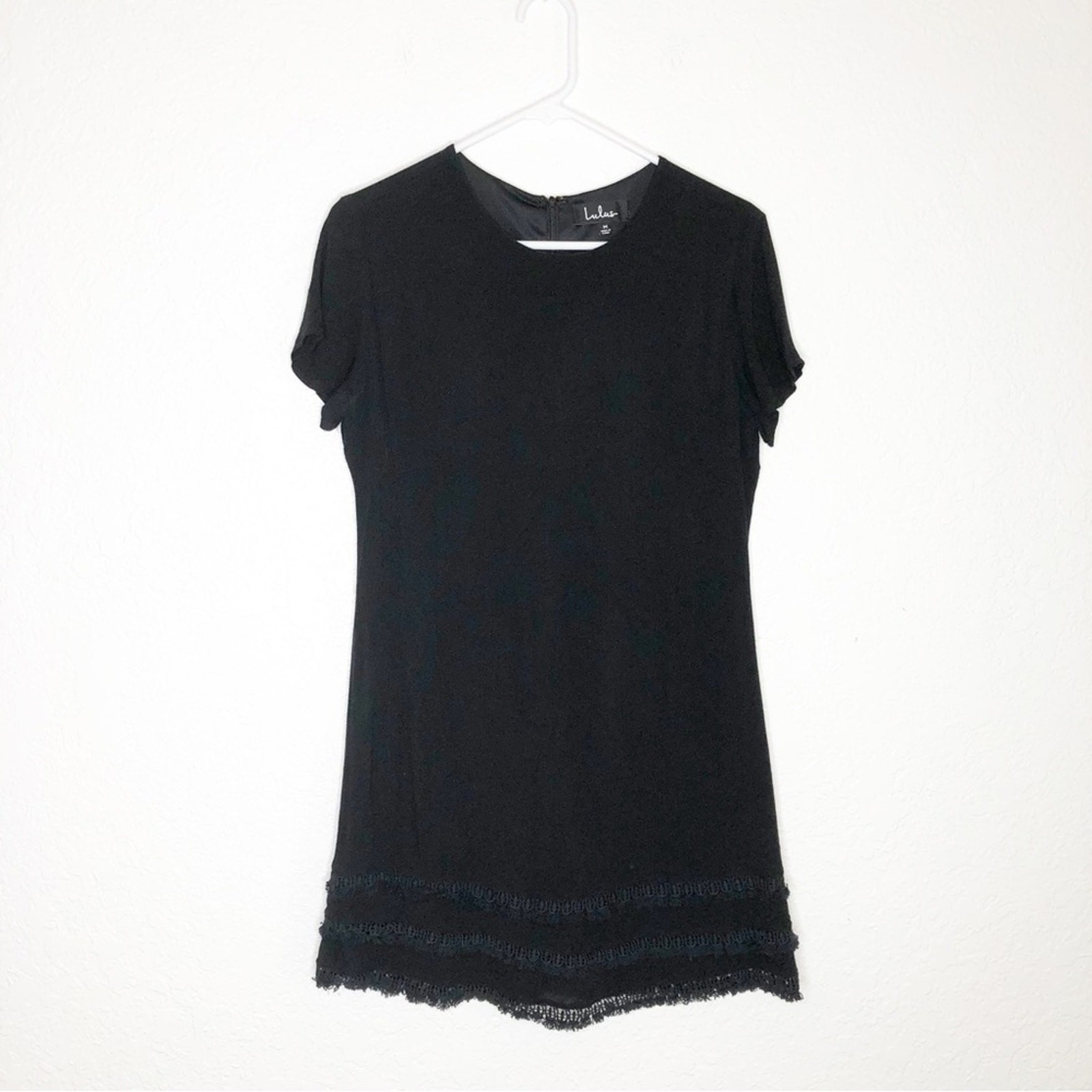Lulus dress womens Medium black crochet fringe trim short sleeve mini