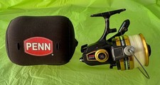 PENN 850SS MULINELLO DA SPINNING A BOBINA CON GONNA CON COPERCHIO MULINELLO IN SCHIUMA PENN