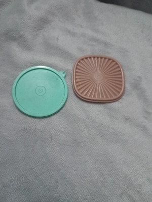 Vintage Tupperware Mini Toy Fridge Kitchen Magnets 2pc Set Lid