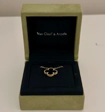 Van Cleef & Arpels Vintage Alhambra Pendant- Onyx