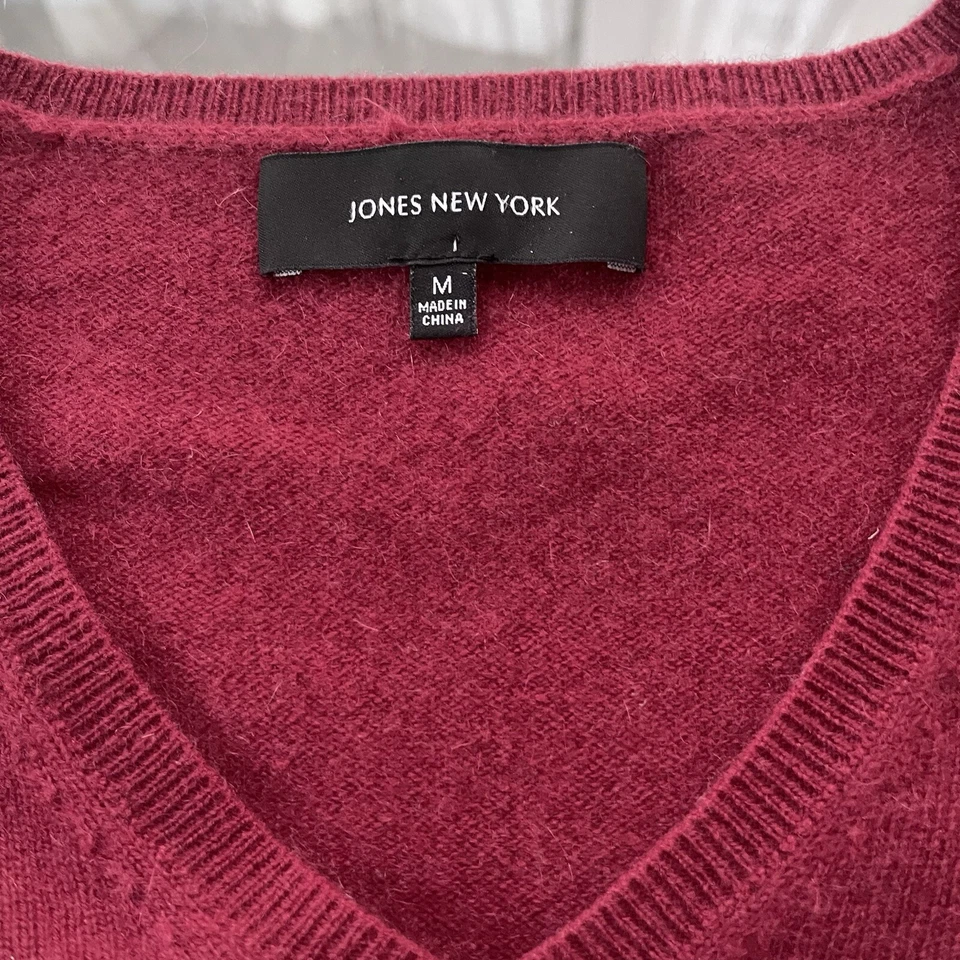 Suéter Jones New York Rojo Cuello en V 100% Cachemira Talla M Portador Minimalista Foto 3 de 4