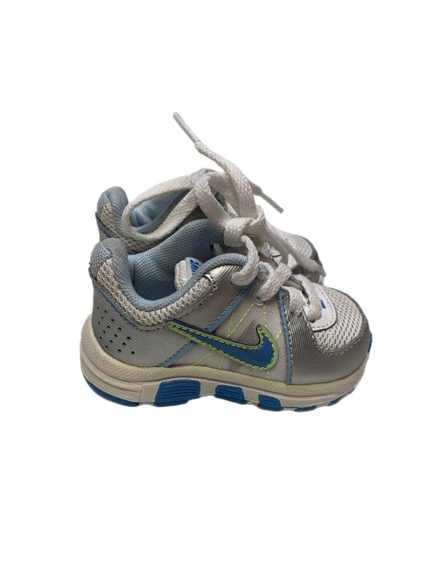 puñetazo Patatas Derritiendo Nike T Run 5 First Walkers Girls Running Shoes White Metallic Silver Ice  Blue 2C | eBay