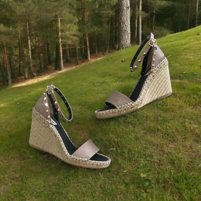 NIB Valentino Garavani Rockstud Double Espadrille Wedge NIB Valentino Garavani Rockstud Double Espadrille Wedge