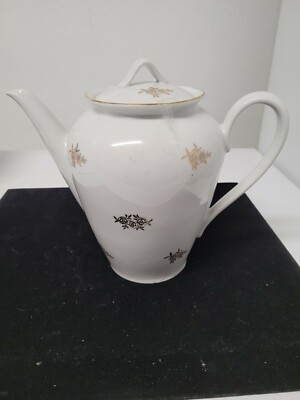 Ba Aria German Porcelain  White and Gold Tea/coffee pot