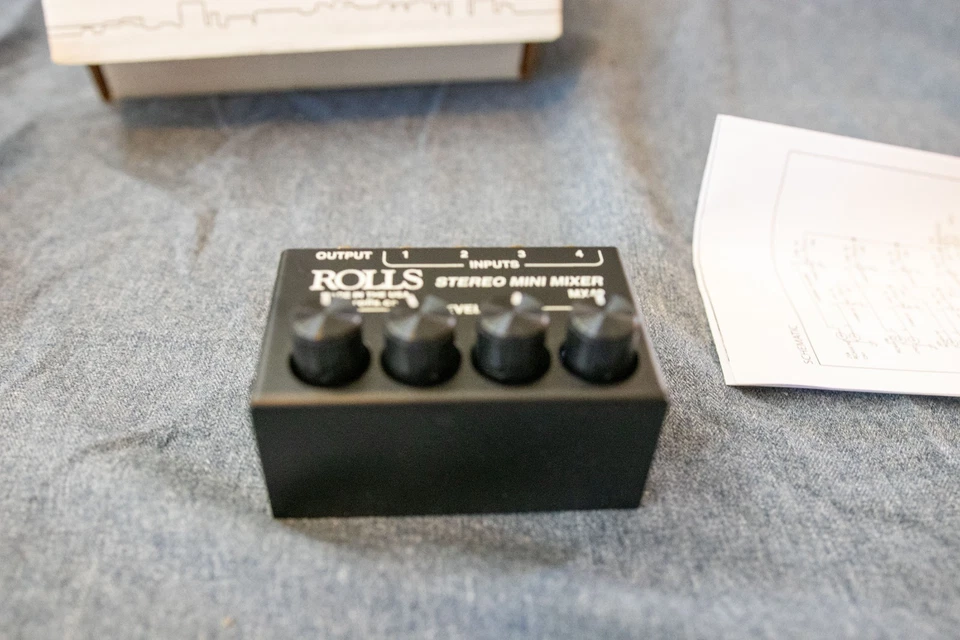 Rolls MX42 Stereo Mini Passive Audio Sound Mixer - 4 RCA Inputs, 1 RCA Output - Image 2 of 3