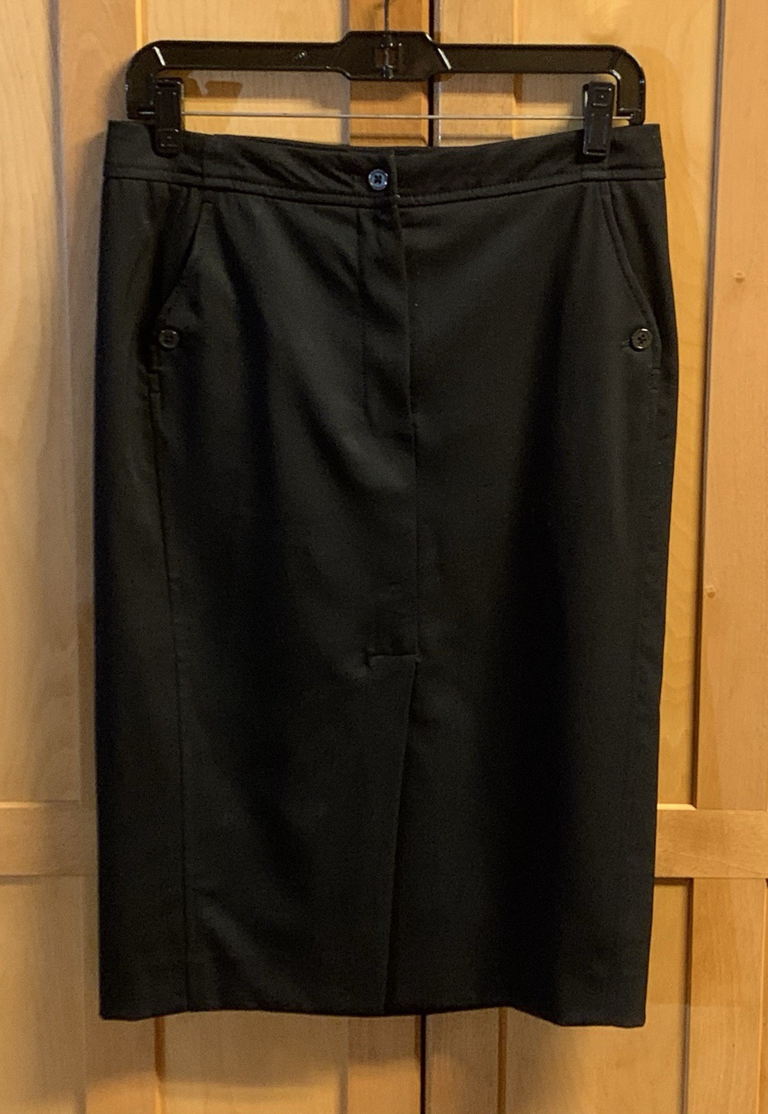 Gonna Yves Saint Laurent taglia F42 (US 10) nera lunghezza ginocchio dritta con spacco anteriore