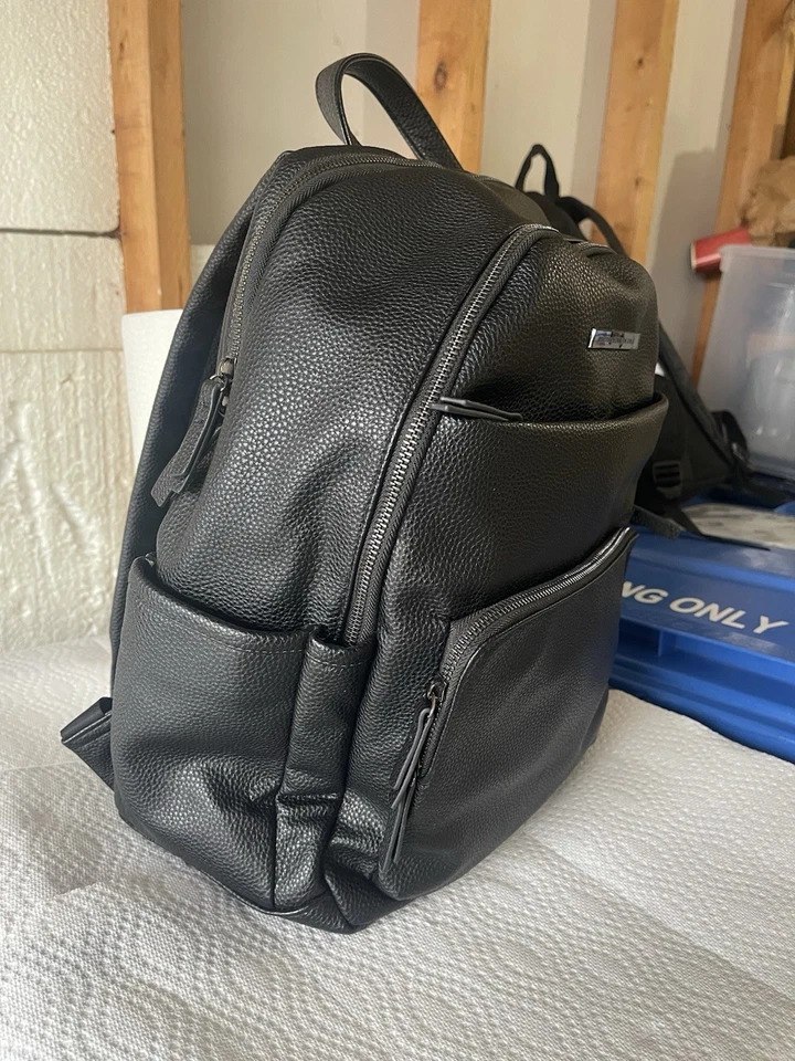 Mochila para mujer Kenneth Cole Reaction Marley doble compartimento imitación cuero Foto 4 de 4