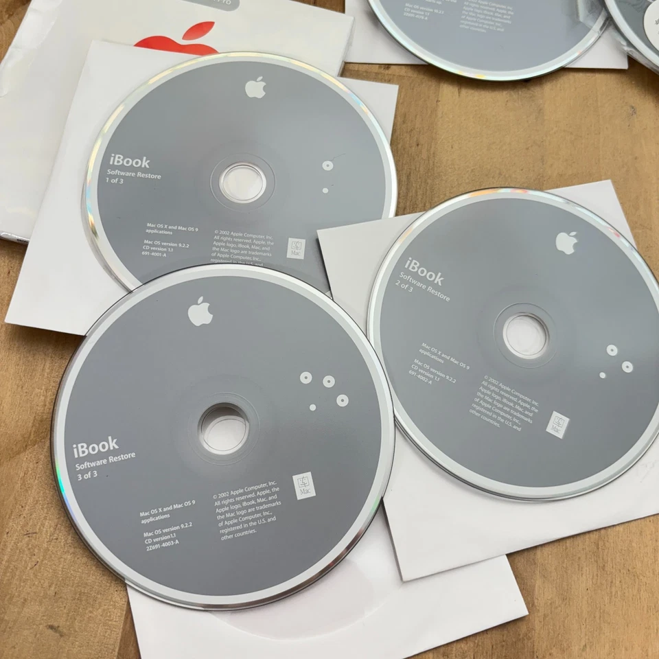 Lot Vtg Mac Software Discs, Restore Macintosh OS 9.2.2 OSX 10 and Others - Image 2 of 4