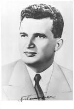 G005 Nicolae Ceausescu 1918-1989 autograph real photo large 14x21cm, 5.5  x8.5  