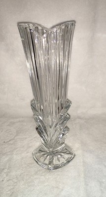 Studio Nova Belmont Bud Flower Vase Ribbed and Petal Design With Heartshape Top
