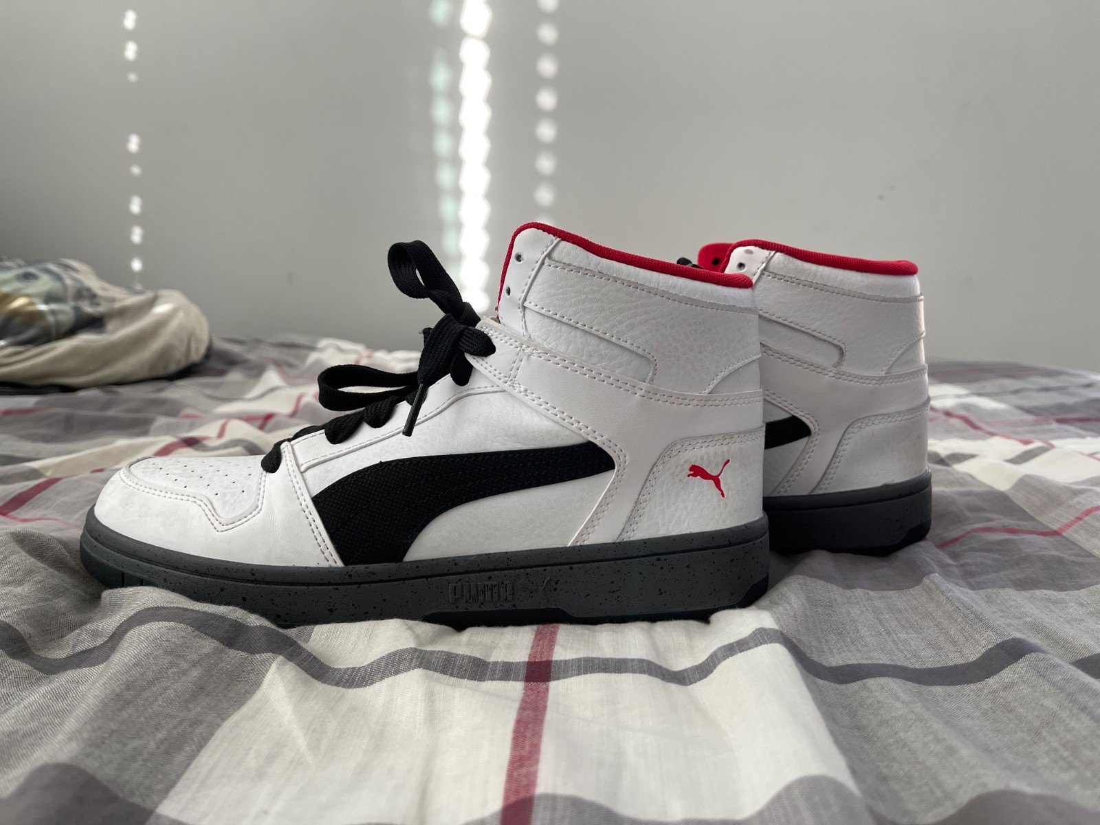 puma hightops - image 2