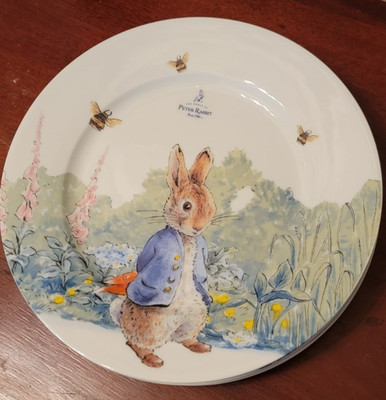 Beatrix Potter Peter Rabbit Garden Carrots Bees Dinner Plate Zrike NEW