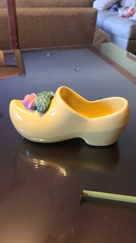 McCoy yellow shoe planter w applied pink rose planter.Cottage core. EUC. 40's. - Picture 2 of 7