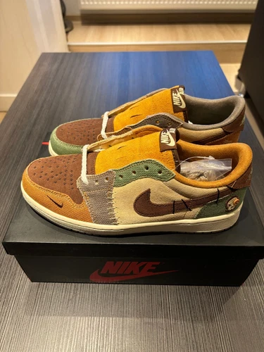 Jordan 1 Low OG Voodoo Zion EU43