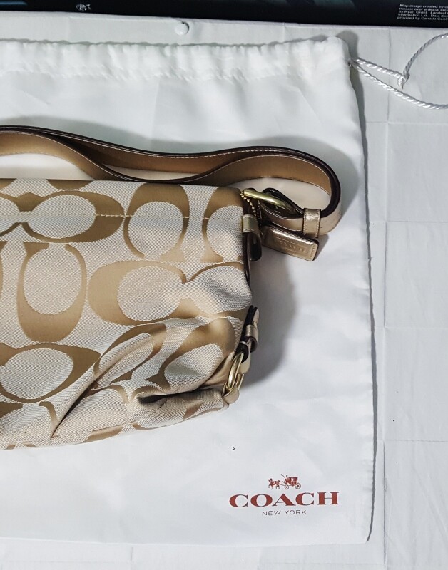 Authentic Coach Signature Shoulder Bag Handbag Tan & Brown ~ D1161