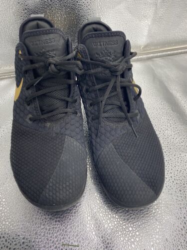 George Eliot Desafío Aislar Size 11.5 Nike LeBron James Witness 3 Black Gold Shoes EUC Lakers | eBay
