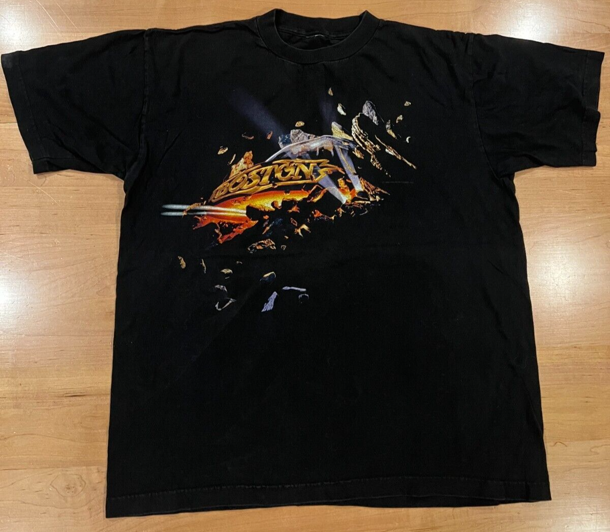 Vintage 1995 Boston Livin For You Band Tour Graphic Shirt Walk on 