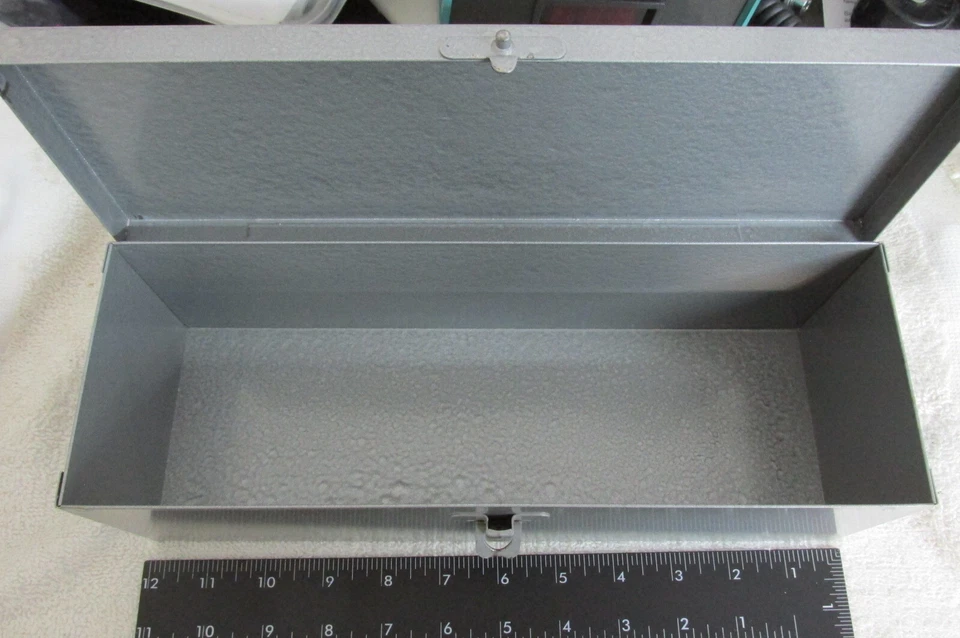 Logstix storage box - Image 2 of 4