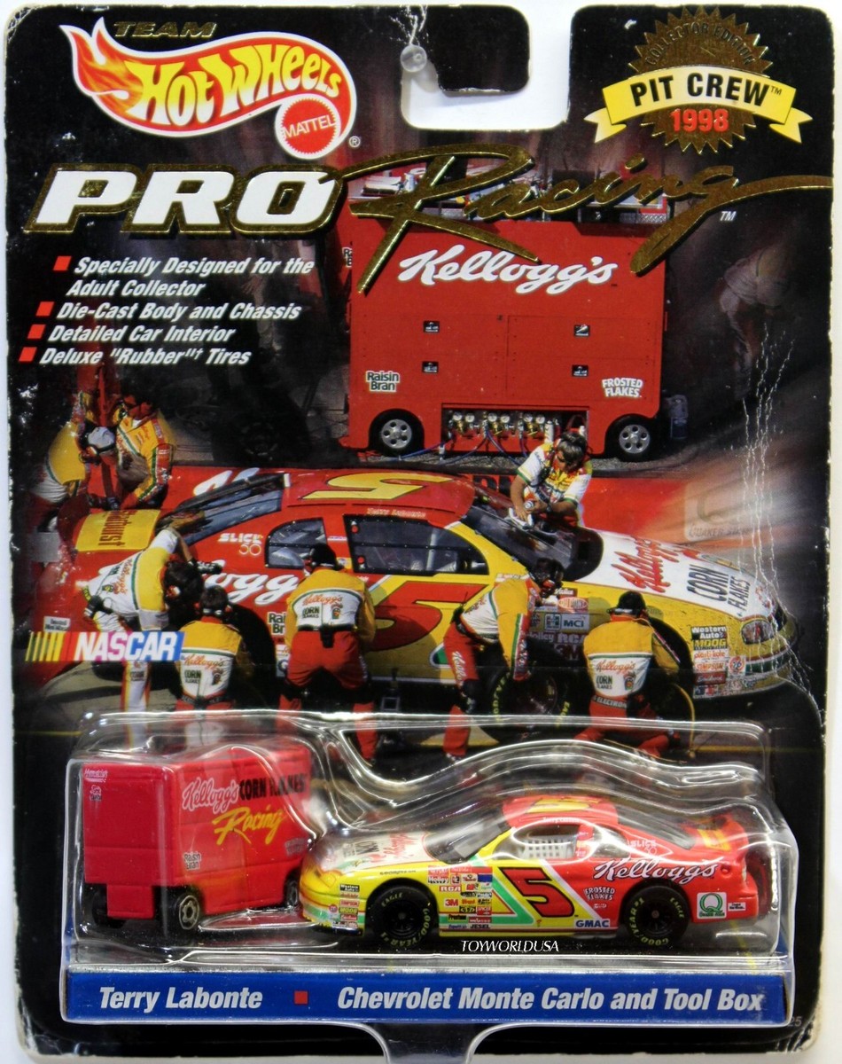 Hot Wheels Racing PIT CREW #05 Chevrolet Monte Carlo Terry Labonte