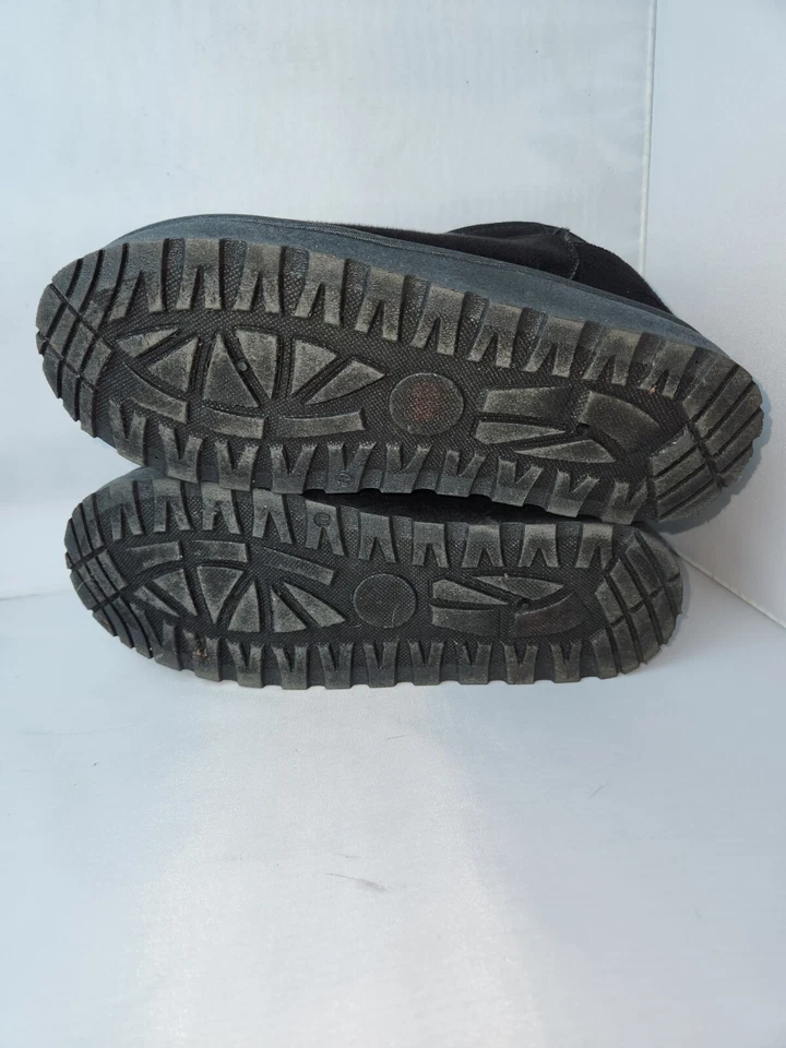 Bota Charlotte Russe para mujer hippy de gamuza genuina con plataforma de espuma viscoelástica Foto 2 de 4