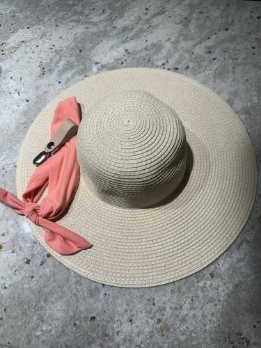 Old Navy Wide Brim Sun Hat with Hat Clip for Travel and Decorative Band (L/XL) - Picture 2 of 8