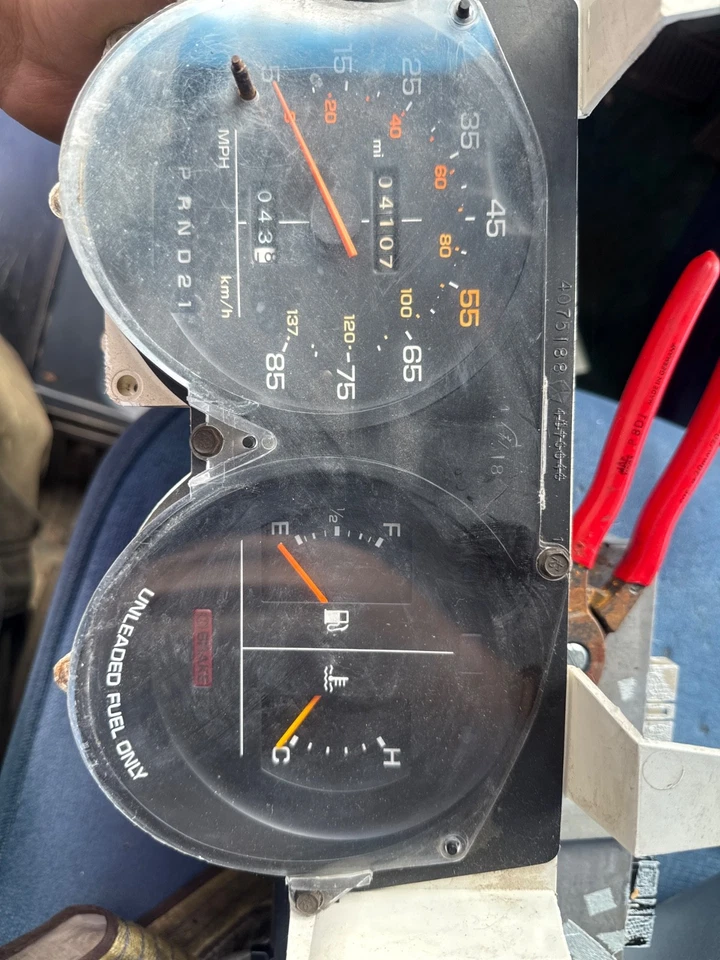 81-89 道奇 Ram Van B150 B250 B350 速度计仪表组 AT — 第 2/2 张图片