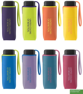 Benetton Regenschirm Taschenschirm Ultra Mini Damen flach klein leicht HW 2024