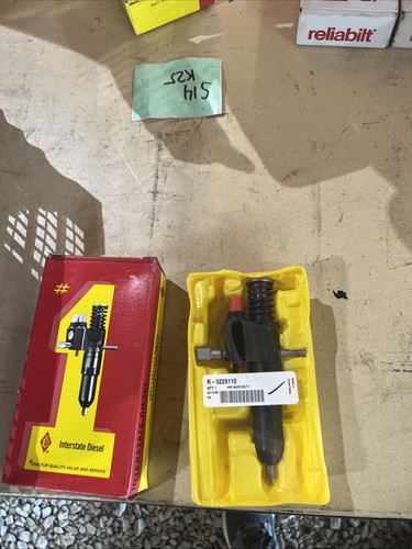 R-5228110 Detroit Diesel 71 Series Diesel Engine Fuel Injector HV8 9384 Reman