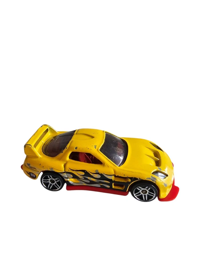 Hot Wheels 2002 24 Seven Yellow Red Diecast Metal Toy Model Car 1:64 Loose - Image 3 of 4