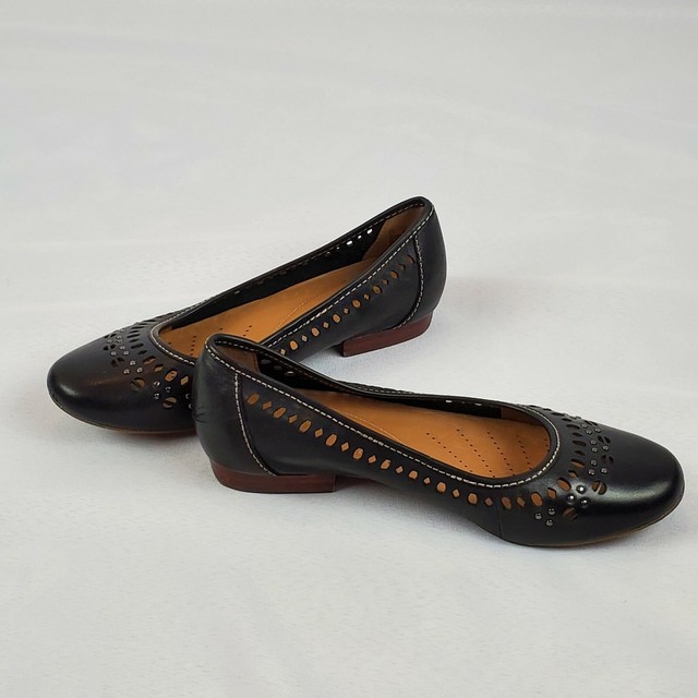 cheapest clarks un loop shoes