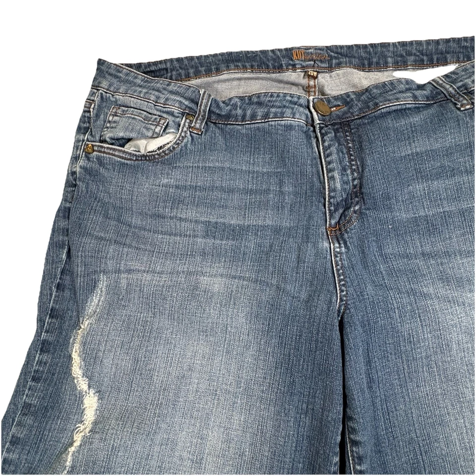 Pantalones cortos de mezclilla para mujer KUT from the Kloth 20W desgastados longitud media Y2K Foto 3 de 4