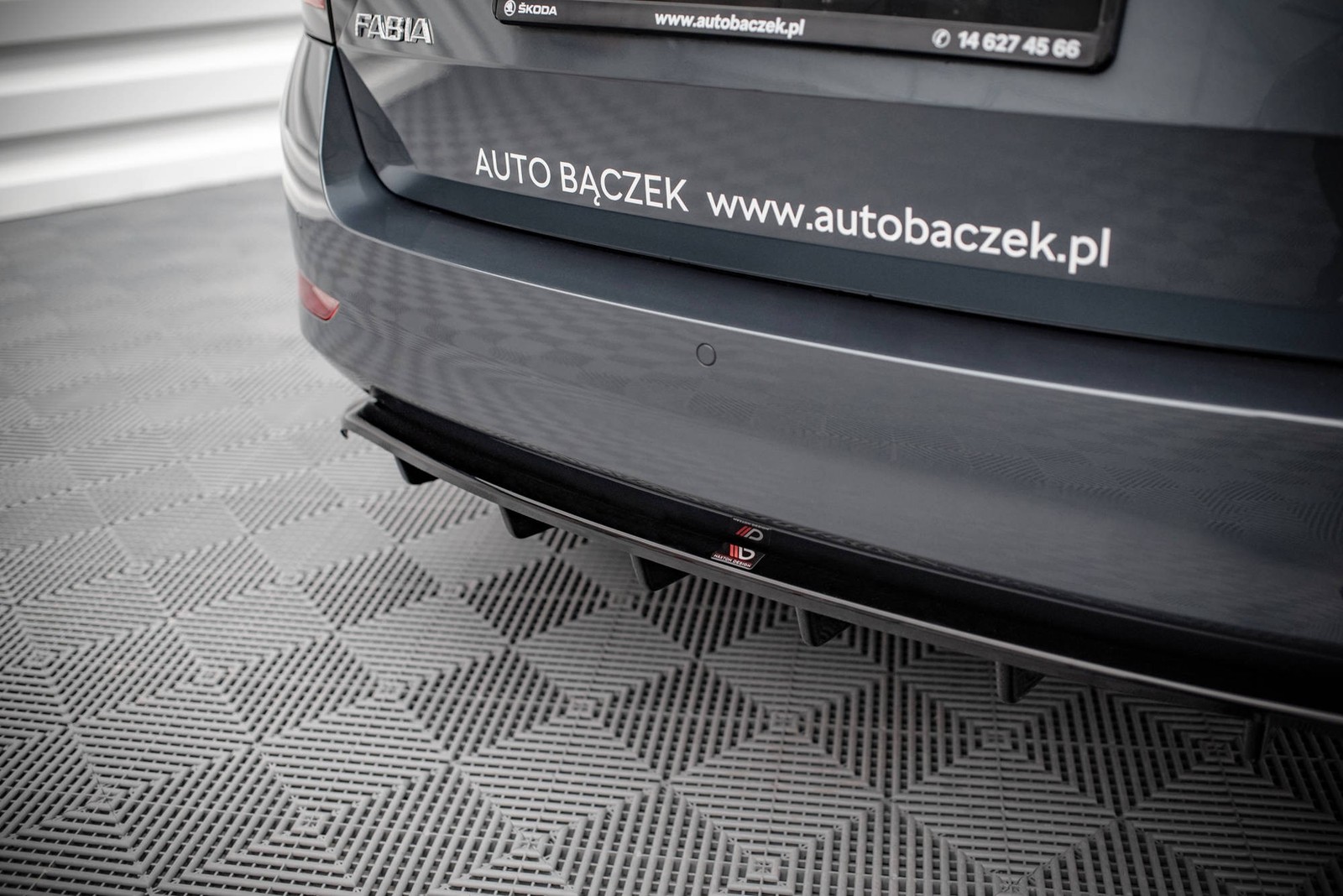 Splitter arrière Maxton Skoda Fabia Combi Mk3 Facelift avec diffuseur barre verticale - 4