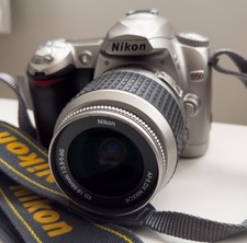 Nikon D50 Silver DSLR Kit Boxed – 5k Shutter Count – AF-S DX 18-55mm Lens - mint