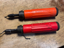 PAIR OF SHAVIV VARGUS DEBURRING TOOLS WITH 3 BLADES