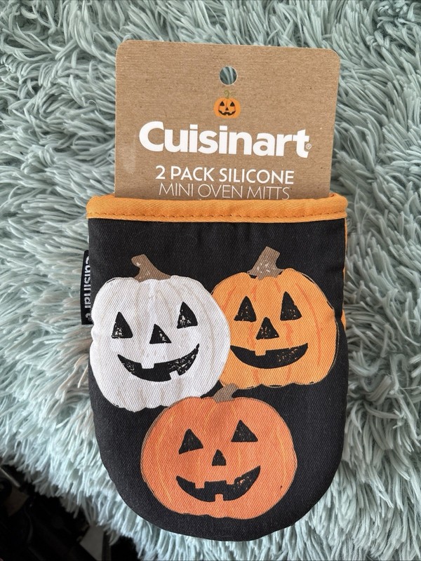 Cuisinart Silicone Mini Oven Mitts 2 pack Non-Slip Grip Halloween Pumpkins