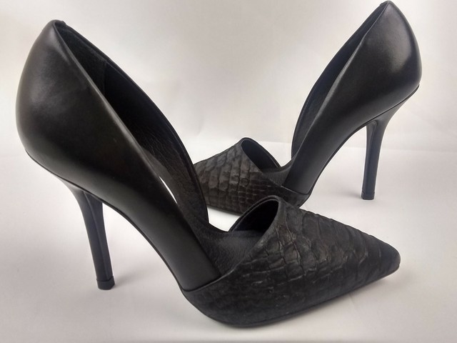 ladies black pumps size 5
