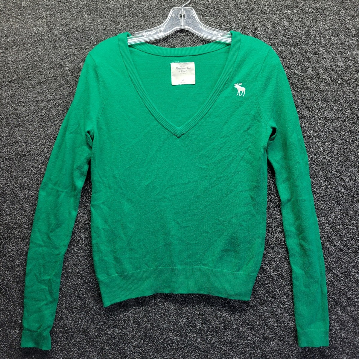 A+F Abercrombie And Fitch Women's V-Neck Green Long Sleeve Sweater