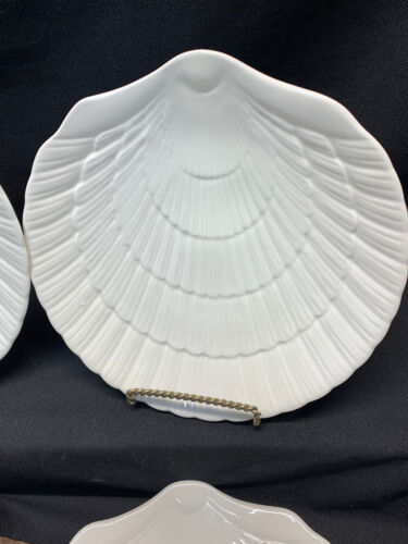 4 MIKASA OCEAN JEWEL WHITE SALAD PLATE SHELL SHAPE 8 3/4" DIAMETER EH900 NEW - Picture 2 of 3