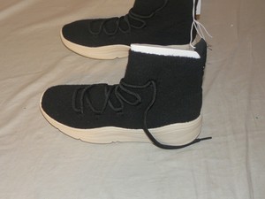 universal thread sneaker boots