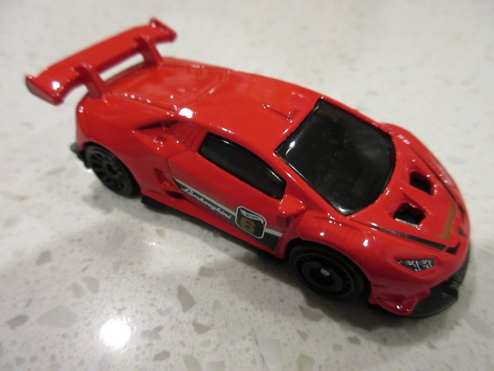 2016 Hot Wheels Lamborghini Huracan LP 620-2 Red Super Trofeo 1:64 Toy Race Car