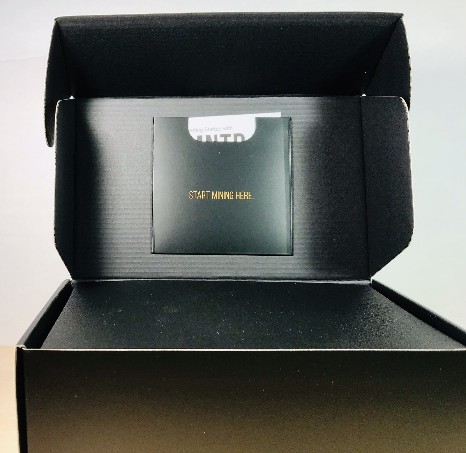 RAK Wireless MNTD Limited Edition Goldspot Helium Miner, New