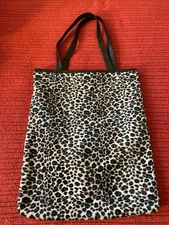 reusable shopping bag Snow Leopard Print 16.5”x13”x1”With Black Handles & Lining