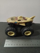 Hot Wheels Monster Trucks Bash-Ups Leopard Shark