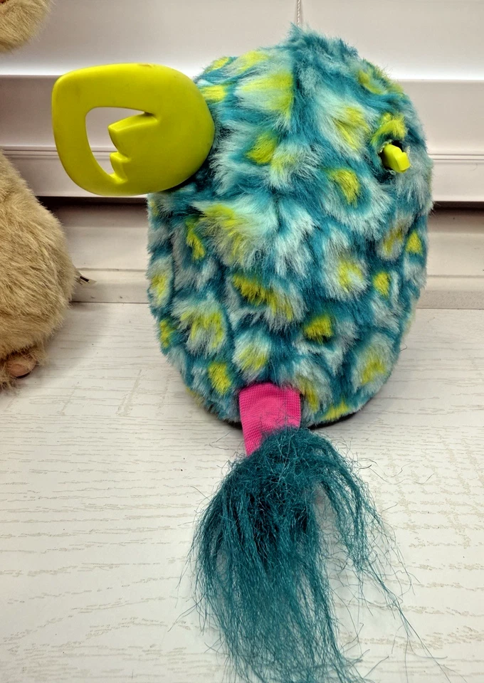 2PC FURBY ACTION FIGURES 2012 PEACOCK & 2005 TAN PINK TIGER ELECTRONICS (R) - Image 3 of 4